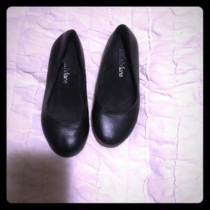 Brand new little girl black flats
